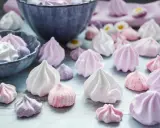 Zarte Baiser in Rosa- und Lilatönen, die Lust machen, sie selber zu machen. Ein süßer Traum!